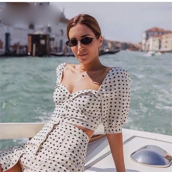 center buttons polka dot women t shirt vintage elastic tshirt casual women t shirt black heart print womens crop top, White
center buttons polka dot women t shirt vintage elastic tshirt casual women t shirt black heart print womens crop top, White