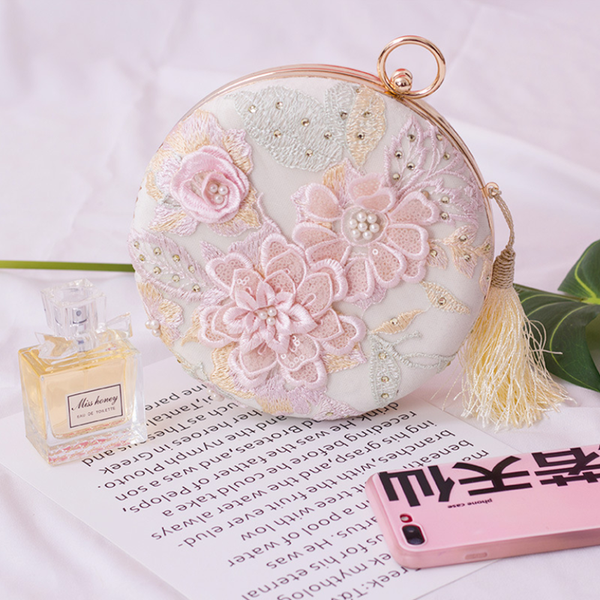 embroidery evening bags ancient style crossbody bag for women round han suit mouth gold bags female dinner clutch purse
embroidery evening bags ancient style crossbody bag for women round han suit mouth gold bags female dinner clutch purse