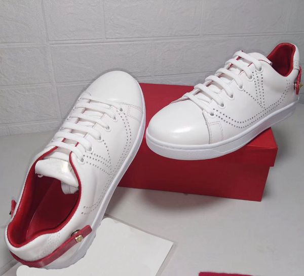 with box sneaker casual shoes trainers fashion sports shoes trainers shoes for woman dhl by toy99 hl1906, Black;red
with box sneaker casual shoes trainers fashion sports shoes trainers shoes for woman dhl by toy99 hl1906, Black;red