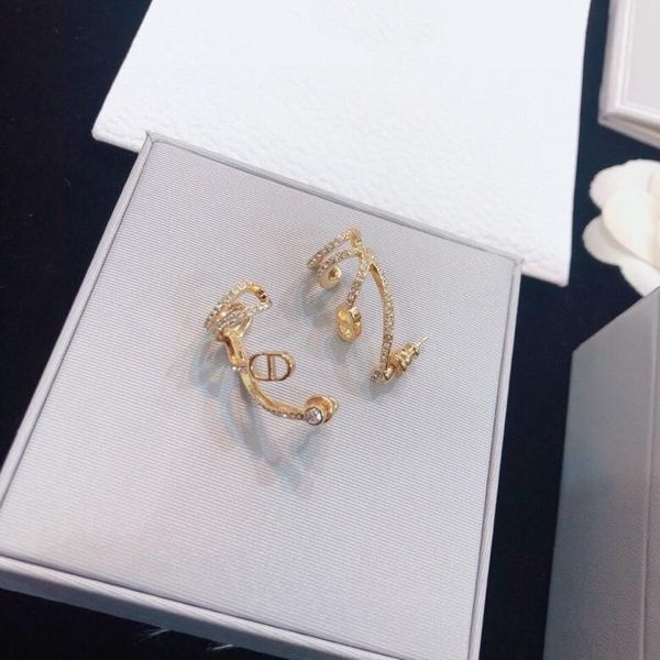 fashion new style selling personality diamond designer earrings luxury designer jewelry women earrings, Golden
fashion new style selling personality diamond designer earrings luxury designer jewelry women earrings, Golden