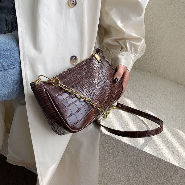 2020 new women's crossbody bag fashion wild crocodile pattern niche ladies saddle bag
2020 new women's crossbody bag fashion wild crocodile pattern niche ladies saddle bag
