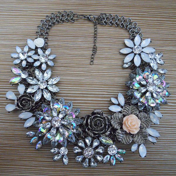 ppg&pgg layered vintage rhinestone flower chunky chain heavy crystal statement necklaces for women jewelry, Silver
ppg&pgg layered vintage rhinestone flower chunky chain heavy crystal statement necklaces for women jewelry, Silver