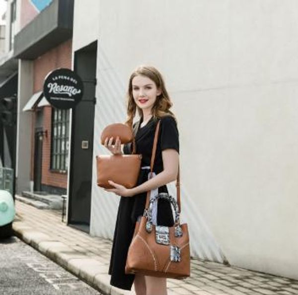 2019 new european and american fashion handbag cross-border mother bagaaa265
2019 new european and american fashion handbag cross-border mother bagaaa265