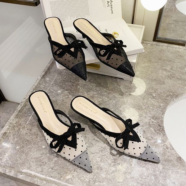 butterfly-knot flat shoes female woman's slippers pointed toe med slides mules for women 2020 new summer cover basic strange, Black
butterfly-knot flat shoes female woman's slippers pointed toe med slides mules for women 2020 new summer cover basic strange, Black