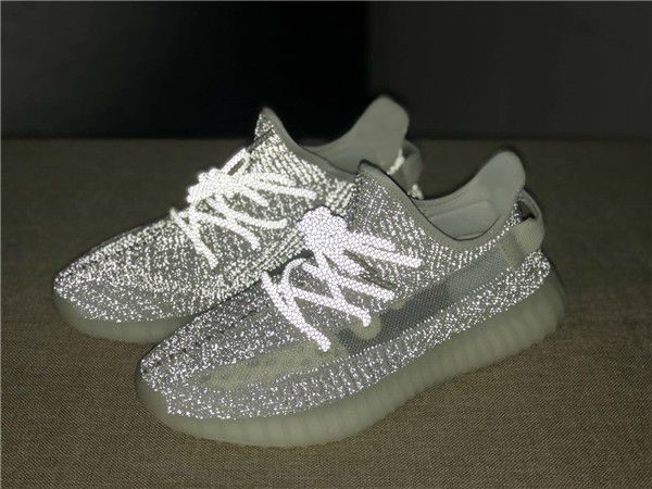2019 With Box 350 V2 3M Reflective Static Mens Running Shoes Kanye West Women Fashion SportSneakers Size 36-45
2019 With Box 350 V2 3M Reflective Static Mens Running Shoes Kanye West Women Fashion SportSneakers Size 36-45