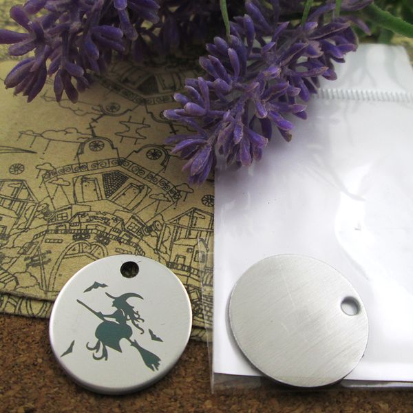 40pcs--"bat magic sweep flying witches"stainless steel charms more style for choosing diy charms pendants for necklace, Bronze;silver
40pcs--"bat magic sweep flying witches"stainless steel charms more style for choosing diy charms pendants for necklace, Bronze;silver