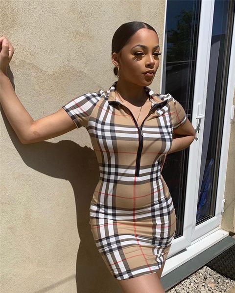 Plaid Print Skinny Womens Designer Dresses Summer Short Sleeve Lapel Neck Womens Party Dresses Sexy Ladies Bodycon Dresses
Plaid Print Skinny Womens Designer Dresses Summer Short Sleeve Lapel Neck Womens Party Dresses Sexy Ladies Bodycon Dresses