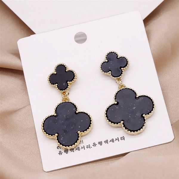 s925 silver needle korea east gate four-leaf clover earring female simple all take sen temperament imitation shell earring ornaments
s925 silver needle korea east gate four-leaf clover earring female simple all take sen temperament imitation shell earring ornaments