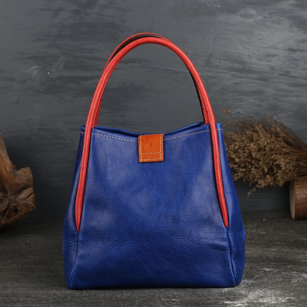 2019 new leather women's bag layer leather retro solid color bucket bag women's one shoulder small bag
2019 new leather women's bag layer leather retro solid color bucket bag women's one shoulder small bag