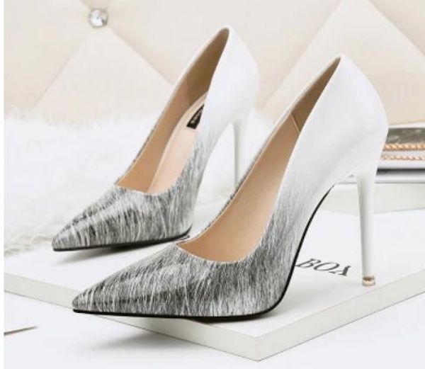 2019 blue patchwork women's shoes in spring and autumn with new style high heel fine heel pointed end, Black
2019 blue patchwork women's shoes in spring and autumn with new style high heel fine heel pointed end, Black