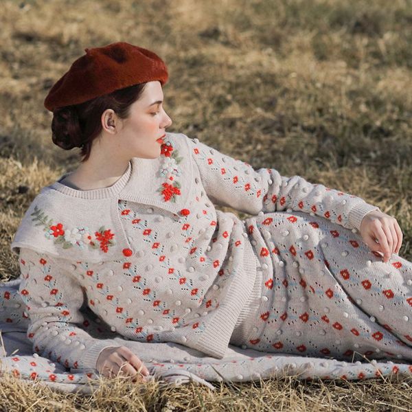 lynette's chinoiserie autumn winter new original design women mori girls vintage floral embroidery knitted pullover sweaters, White;black
lynette's chinoiserie autumn winter new original design women mori girls vintage floral embroidery knitted pullover sweaters, White;black