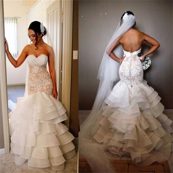 White Mermaid Wedding Dresses 2019 Elegant Plus Size Sweatheart Covered Button Bridal Gowns Lace Luxurious Tiered Skirts Wedding Dress
White Mermaid Wedding Dresses 2019 Elegant Plus Size Sweatheart Covered Button Bridal Gowns Lace Luxurious Tiered Skirts Wedding Dress