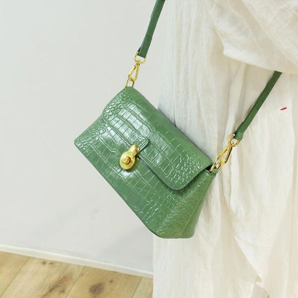 fashion cowhide handbags women wedding clutches ladies party purse baguette genuine leather crossbody shoulder messenger bags
fashion cowhide handbags women wedding clutches ladies party purse baguette genuine leather crossbody shoulder messenger bags