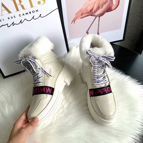 2019 autumn and winter new simple women's boots patent leather short boots women's thick leather martin boots plus velvet warm cot
2019 autumn and winter new simple women's boots patent leather short boots women's thick leather martin boots plus velvet warm cot