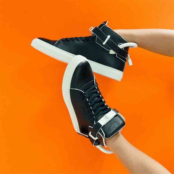 luxury designer casual shoe classic sneakers cowhide fashion men comfortable casual flat shoes high shoes 100mmlock shoes red black
luxury designer casual shoe classic sneakers cowhide fashion men comfortable casual flat shoes high shoes 100mmlock shoes red black