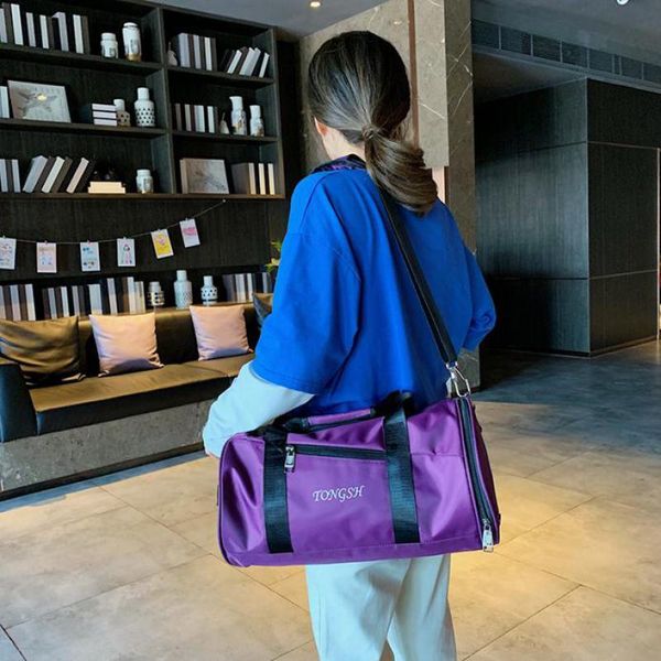 new nylon luggage travel duffle bags women large capacity sports weekend shoulder handbags messenger totes men women sport bags
new nylon luggage travel duffle bags women large capacity sports weekend shoulder handbags messenger totes men women sport bags