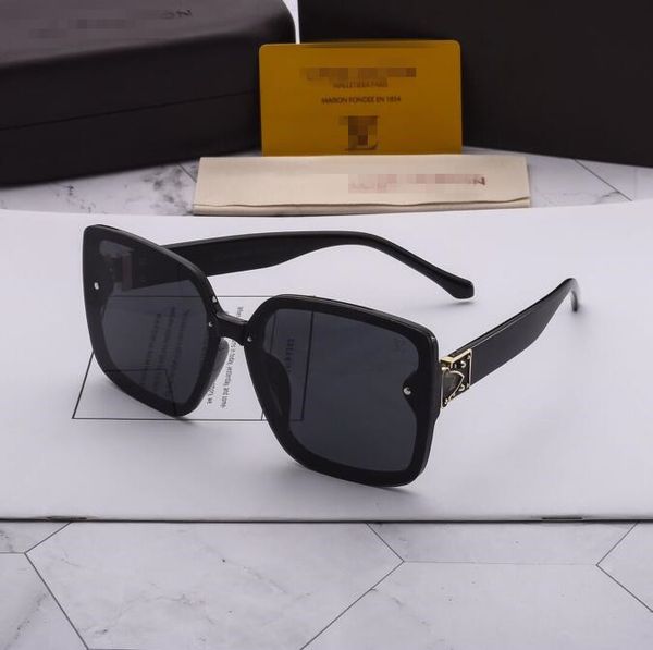 with box millionaire sunglasses full frame vintage designer sunglasses for men shiny gold logo louìs vuìttõn gold plated top, White;black
with box millionaire sunglasses full frame vintage designer sunglasses for men shiny gold logo louìs vuìttõn gold plated top, White;black