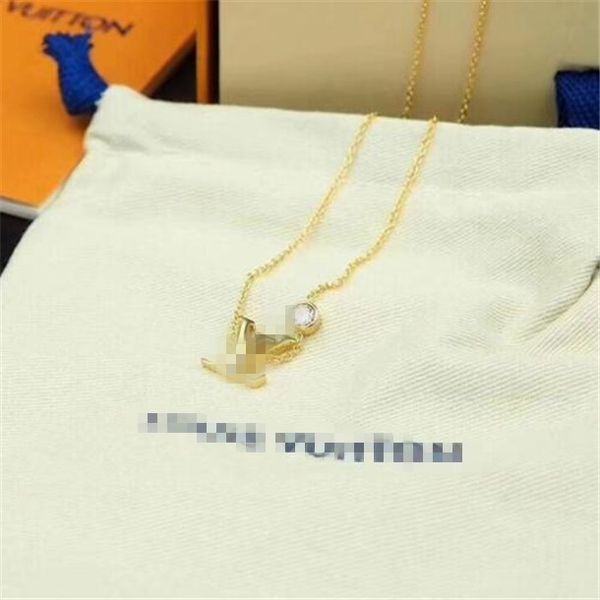 2020 new titanium steel love heart channel necklaces for women wedding jewelry luxury designer necklaces statement jewelry gg, Silver
2020 new titanium steel love heart channel necklaces for women wedding jewelry luxury designer necklaces statement jewelry gg, Silver