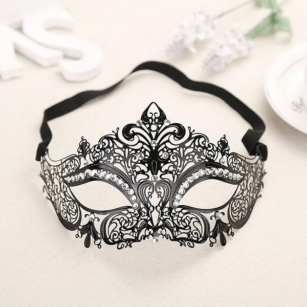 fashion 2 color metal filigree venetian beautiful luxury masquerade mask mardi gras party eye mask macka with rhinestones
fashion 2 color metal filigree venetian beautiful luxury masquerade mask mardi gras party eye mask macka with rhinestones