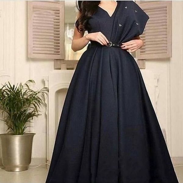 2020 long plus size arabic prom dresses black muslim evening gowns formal party dress
2020 long plus size arabic prom dresses black muslim evening gowns formal party dress