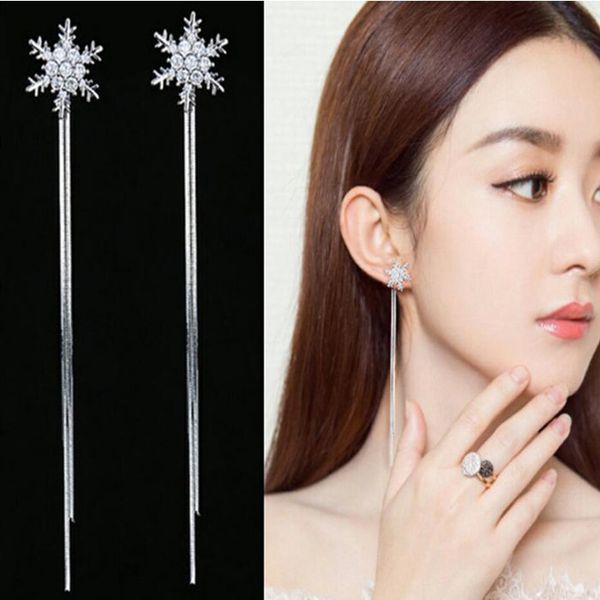 stylish 925 silver snowflake long earrings pendant simulated diamond earring temperament women new arrival 12pair/lot, Golden
stylish 925 silver snowflake long earrings pendant simulated diamond earring temperament women new arrival 12pair/lot, Golden