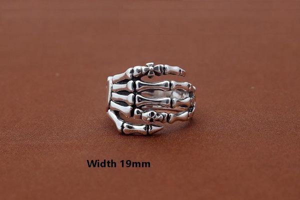 925 sterling silver punk vintage jewelry American hand-made designer skull Skeleton hands antique silver band rings for women & men
925 sterling silver punk vintage jewelry American hand-made designer skull Skeleton hands antique silver band rings for women & men