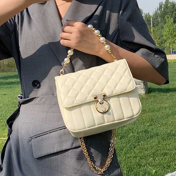 elegant women's pearl handbag 2020 new style pu leather fashion shoulder bag women's chain messenger bag
elegant women's pearl handbag 2020 new style pu leather fashion shoulder bag women's chain messenger bag