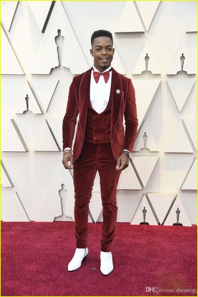 2019 latest coat pant designs red velvet prom men suits groom jacket red carpet wedding tuxedo costume(jacket+vest+pants+bowtie, Black;gray
2019 latest coat pant designs red velvet prom men suits groom jacket red carpet wedding tuxedo costume(jacket+vest+pants+bowtie, Black;gray