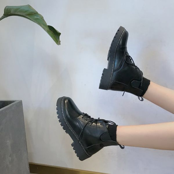 boots female ins tide 2020 autumn and winter new korean short boots female lace motorcycle british fashion, Black
boots female ins tide 2020 autumn and winter new korean short boots female lace motorcycle british fashion, Black