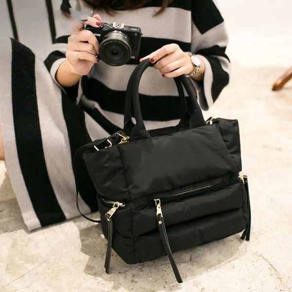 2020 winter space bale handbag woman casual cotton totes bag down feather padded lady shoulder crossbody bag bolsas femininas
2020 winter space bale handbag woman casual cotton totes bag down feather padded lady shoulder crossbody bag bolsas femininas