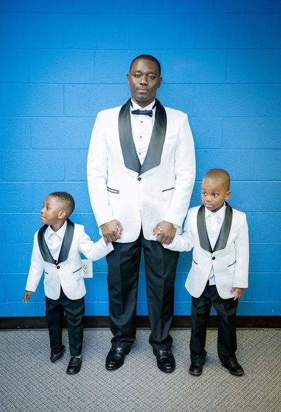 fashion men suits slim fit 2 piece white blazer shawl lapel tailor made groom wedding prom tuxedo groomsmen suit (jacket pants tie, Black;gray
fashion men suits slim fit 2 piece white blazer shawl lapel tailor made groom wedding prom tuxedo groomsmen suit (jacket pants tie, Black;gray