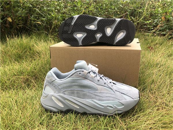2019 authentic originals 700 v2 hospital blue static 3m reflective kanye west fv8424 man woman running shoes sports sneakers with box, Black
2019 authentic originals 700 v2 hospital blue static 3m reflective kanye west fv8424 man woman running shoes sports sneakers with box, Black