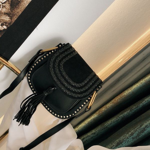 classic suede leather women handbags purse tassel vintage saddle bags single shoulder messenger purse ladies crossbody bags
classic suede leather women handbags purse tassel vintage saddle bags single shoulder messenger purse ladies crossbody bags