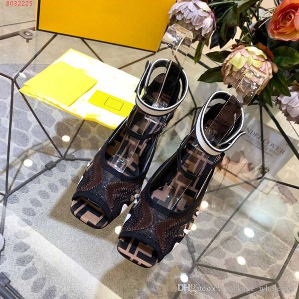 high quality high heels women sandals Embroidered fish sandals black and pink Wedding dress shoes High-end atmosphere, fashion and stable
high quality high heels women sandals Embroidered fish sandals black and pink Wedding dress shoes High-end atmosphere, fashion and stable