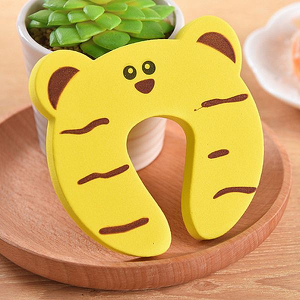 5 pcs/lot baby care safety door ser protecting product children kids safe carton anticollision baby protection
5 pcs/lot baby care safety door ser protecting product children kids safe carton anticollision baby protection