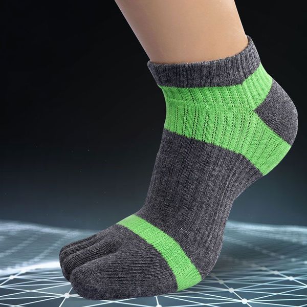 men's cotton finger socks breathable five toe socks pure color sock cycling sweat absorbent ankle new 8, Black
men's cotton finger socks breathable five toe socks pure color sock cycling sweat absorbent ankle new 8, Black