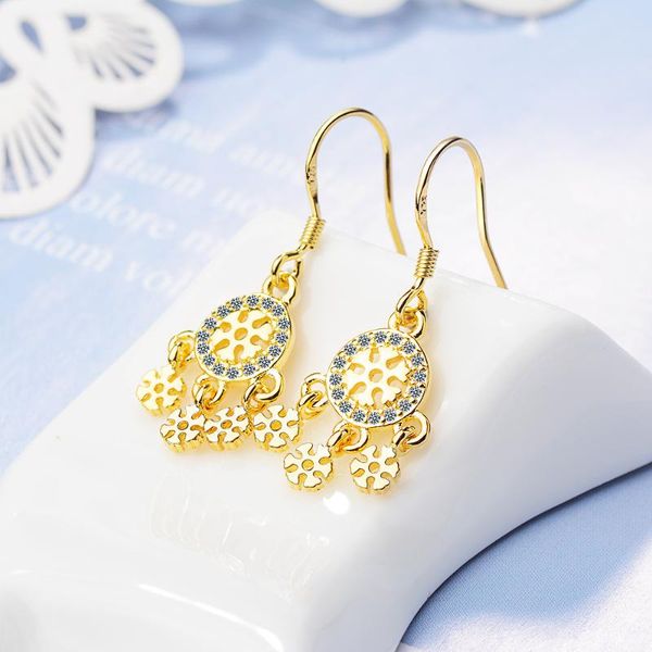lovely selling new style earring drops for women 925 silver accessories with small and big snow flowers siver crystal gift, Golden;silver
lovely selling new style earring drops for women 925 silver accessories with small and big snow flowers siver crystal gift, Golden;silver