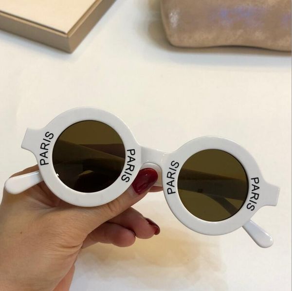 new fashion women sunglasses ch01944 men sunglasses simple and generous men sun glasses outdoor uv400 protection eyewear with case, White;black
new fashion women sunglasses ch01944 men sunglasses simple and generous men sun glasses outdoor uv400 protection eyewear with case, White;black
