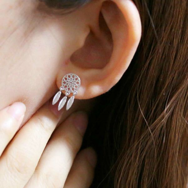 new fashion silver plated bohemia nationality feather dream catcher dreamcatcher drop earrings for women jewelry high quality
new fashion silver plated bohemia nationality feather dream catcher dreamcatcher drop earrings for women jewelry high quality