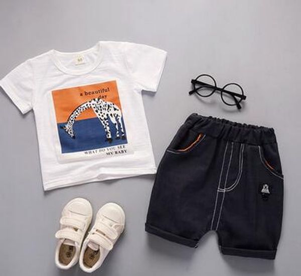 new summer style children giraffe pattern short-sleeved shorts two-piece suit fashion boy thin section cotton wear, White
new summer style children giraffe pattern short-sleeved shorts two-piece suit fashion boy thin section cotton wear, White