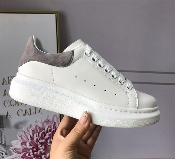 2019 Черный Блеск Красивая Платформа Шинни Мужские Женские Chaussures Повседневная Обувь Кроссовки Роскошные Дизайнеры Обувь Кожа Сплошного Цвета Платье
2019 Черный Блеск Красивая Платформа Шинни Мужские Женские Chaussures Повседневная Обувь Кроссовки Роскошные Дизайнеры Обувь Кожа Сплошного Цвета Платье
