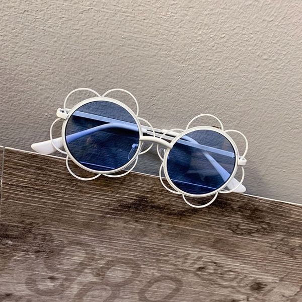 girls boys sunglasses kids baby children flower metal round sun glasses uv400 a69c, White;black
girls boys sunglasses kids baby children flower metal round sun glasses uv400 a69c, White;black