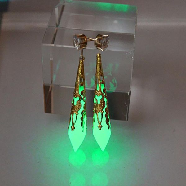 new crystal column ear cuff glow in the dark rhinestone cutout crystal ear stud colors arrow earring earrings women girl gift, Silver
new crystal column ear cuff glow in the dark rhinestone cutout crystal ear stud colors arrow earring earrings women girl gift, Silver