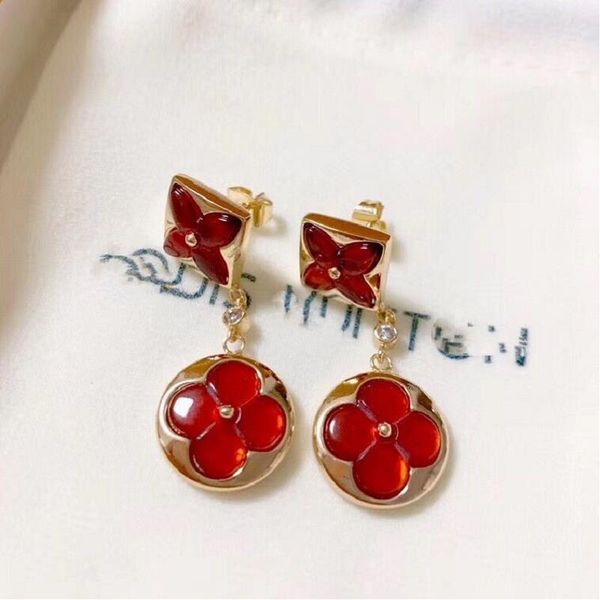 2020 earrings new fashion earrings refined female earrings, exquisite earrings, superior quality, White
2020 earrings new fashion earrings refined female earrings, exquisite earrings, superior quality, White