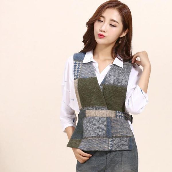 woman spring plus size plaid 30% woolen outerwear female autumn oversized wool overcoat women hedging vests lady winter vest, Black;white
woman spring plus size plaid 30% woolen outerwear female autumn oversized wool overcoat women hedging vests lady winter vest, Black;white