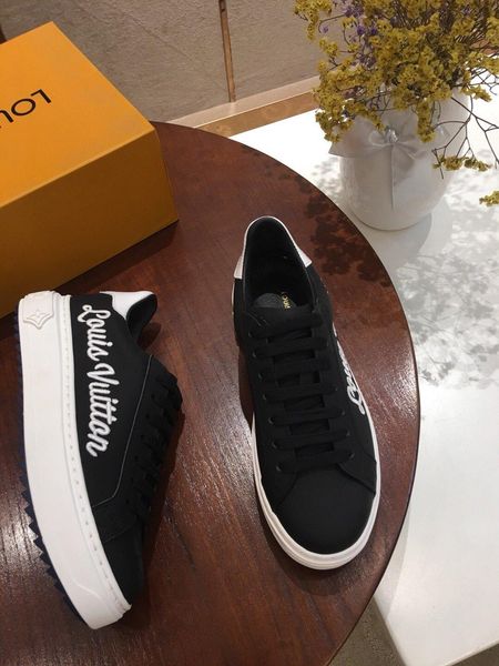 a12luxury autumn and winter high -end women 's casual shoes ,fashion women 's boots ,high -quality sports shoes ,fr, Black
a12luxury autumn and winter high -end women 's casual shoes ,fashion women 's boots ,high -quality sports shoes ,fr, Black