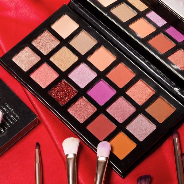 18 colors matte and shimmer eye shadow palettes pumpkin color makeup eyeshadow eye shadow palette cosmetic makeup palettes
18 colors matte and shimmer eye shadow palettes pumpkin color makeup eyeshadow eye shadow palette cosmetic makeup palettes