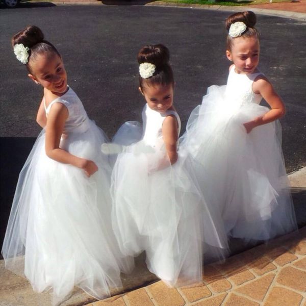 2019 jewel sleeveless white lace appliques flower girls dresses tulle skirt floor length v-shape back kids communion party gowns princess, White;blue
2019 jewel sleeveless white lace appliques flower girls dresses tulle skirt floor length v-shape back kids communion party gowns princess, White;blue