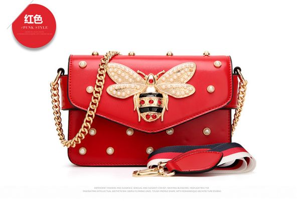 Designer Shoulder Bag Women Luxury Designer New Spring Summer Newest Pearl Chain Bee Small Square Bag Tide Bag Star Mini Hot Womens Bags
Designer Shoulder Bag Women Luxury Designer New Spring Summer Newest Pearl Chain Bee Small Square Bag Tide Bag Star Mini Hot Womens Bags