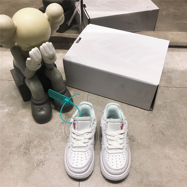 kids low sneakers 3m reflect light shoes kids sports shoes with box colorful sneakers white shoes, Black;red
kids low sneakers 3m reflect light shoes kids sports shoes with box colorful sneakers white shoes, Black;red